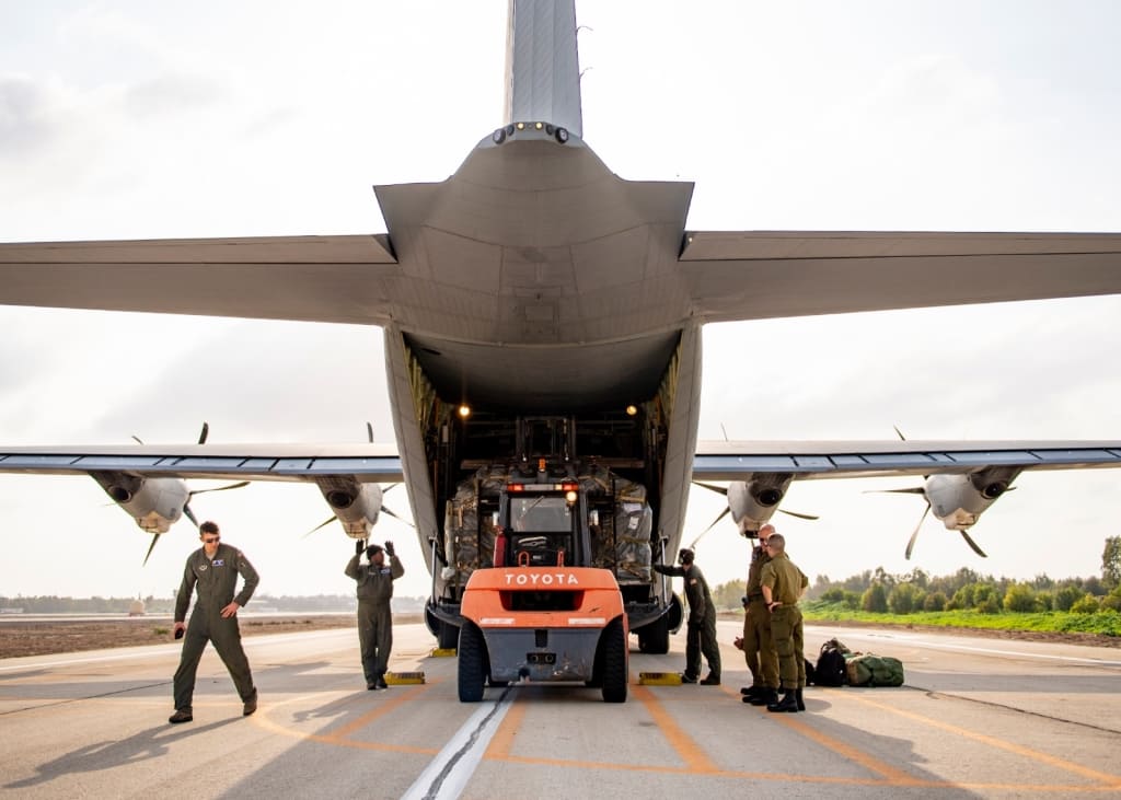 Military cargo air
